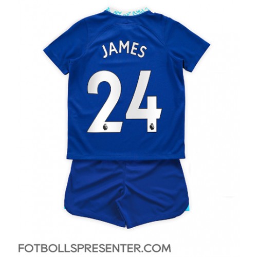 Chelsea Reece James #24 Hemmatröja Barn 2022-23 Kortärmad (+ korta byxor)